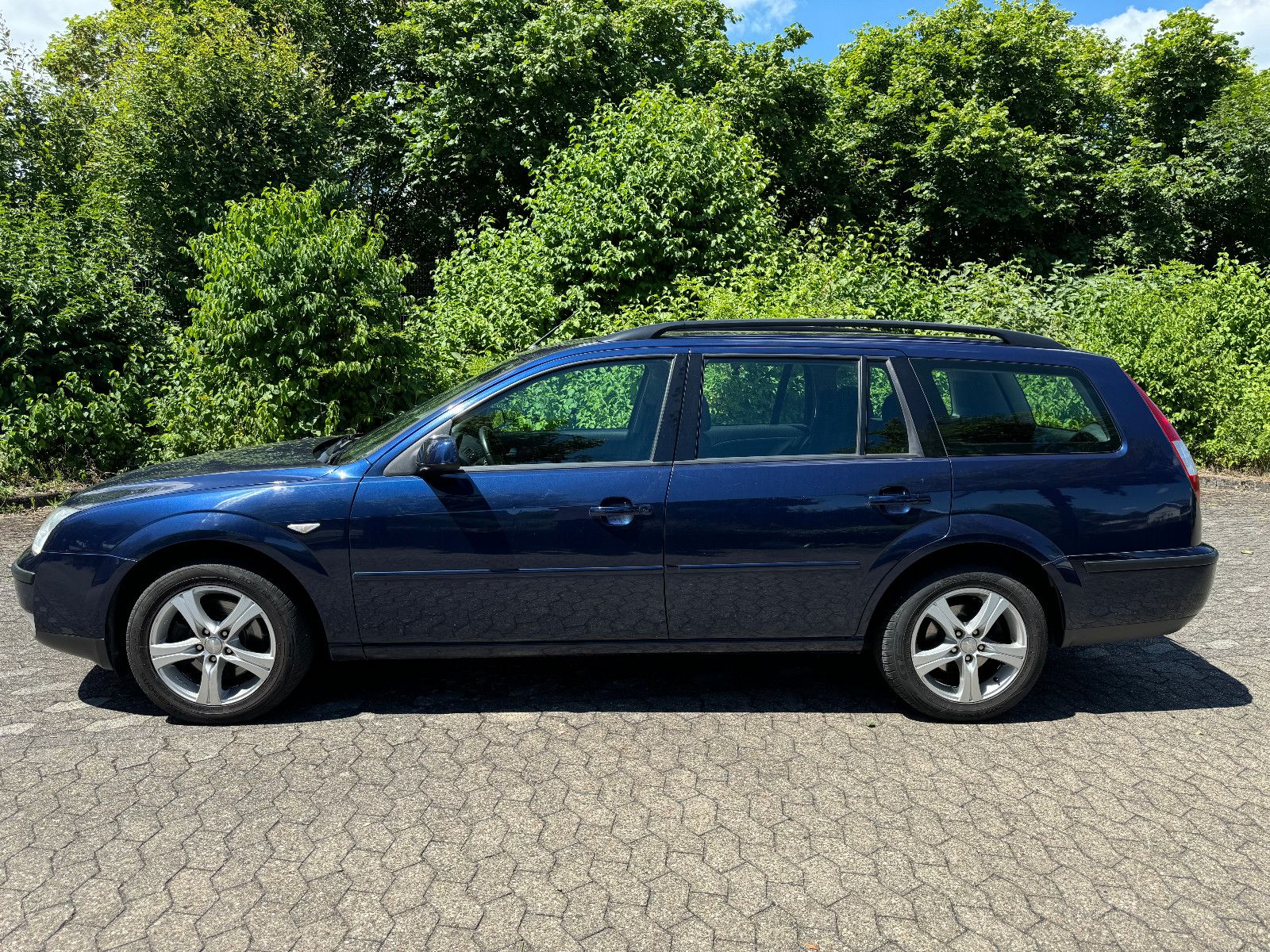 Ford Mondeo 1.8 Turnier Trend !TÜV NEU/GARANTIE!