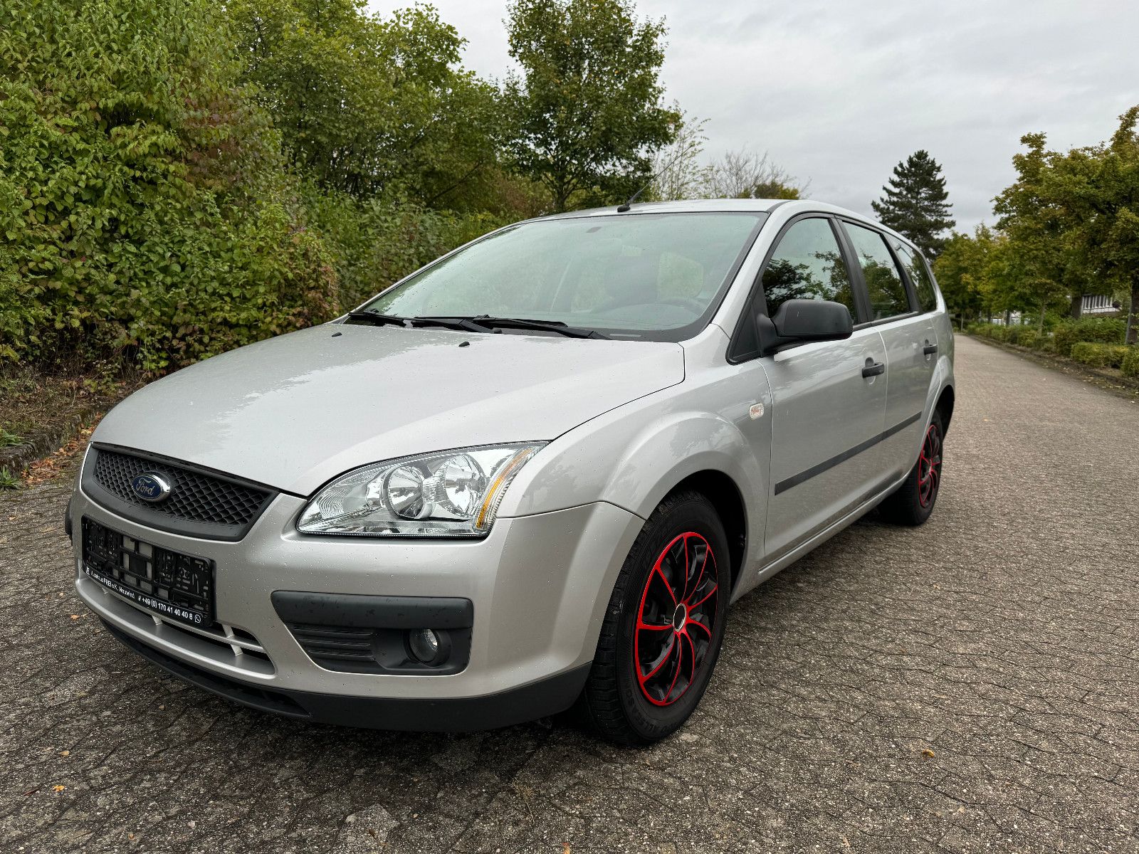 Ford Focus 1.6 Turnier Trend TÜV NEU/ZAHNR.NEU/GARANT