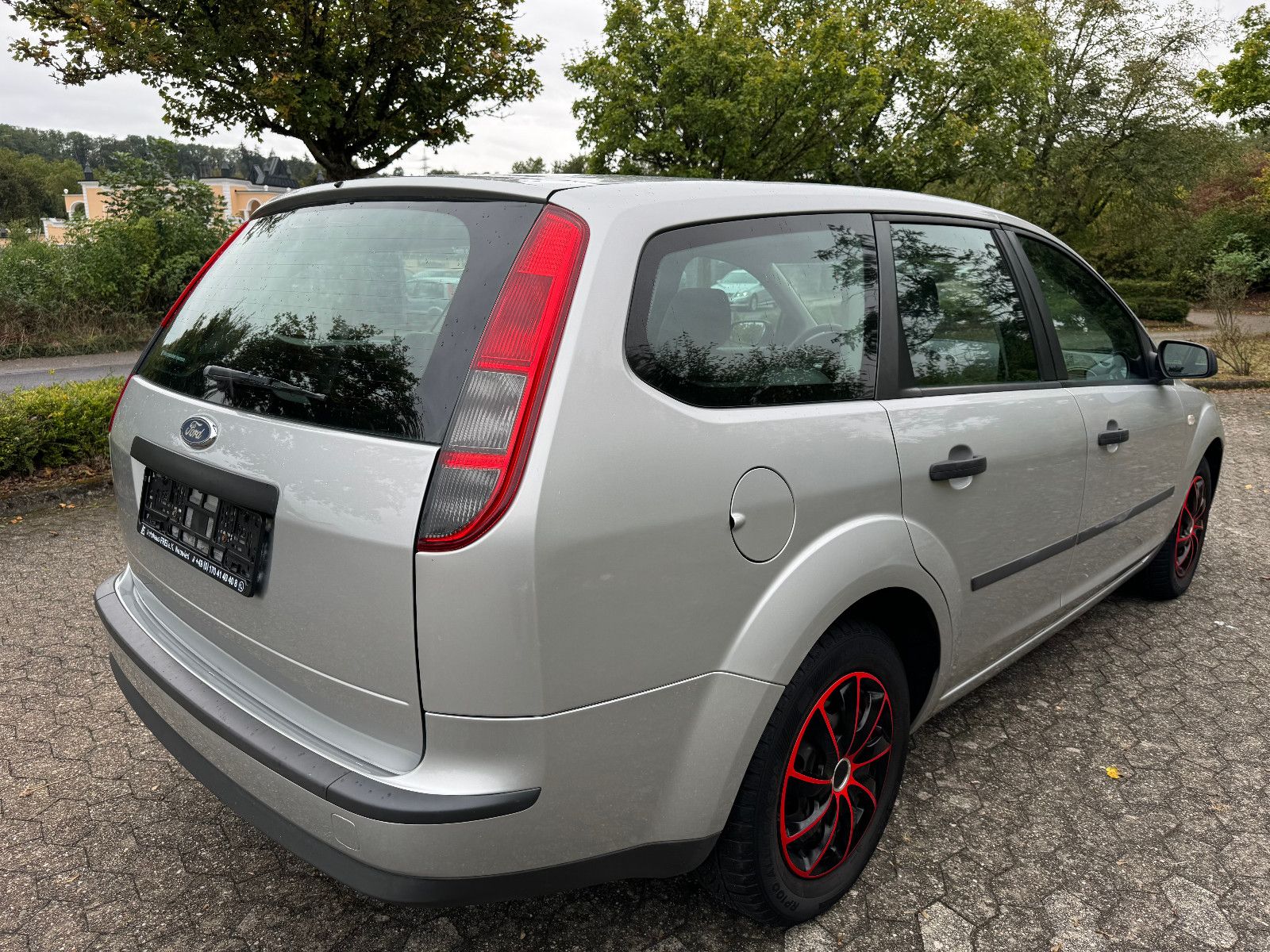 Ford Focus 1.6 Turnier Trend TÜV NEU/ZAHNR.NEU/GARANT