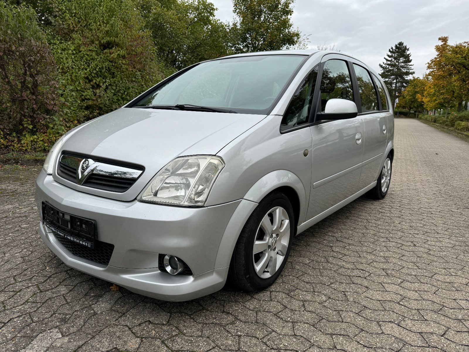 Opel Meriva 1.6 Cosmo Autom. TÜV NEU/ZAHNRIEMEN NEU!