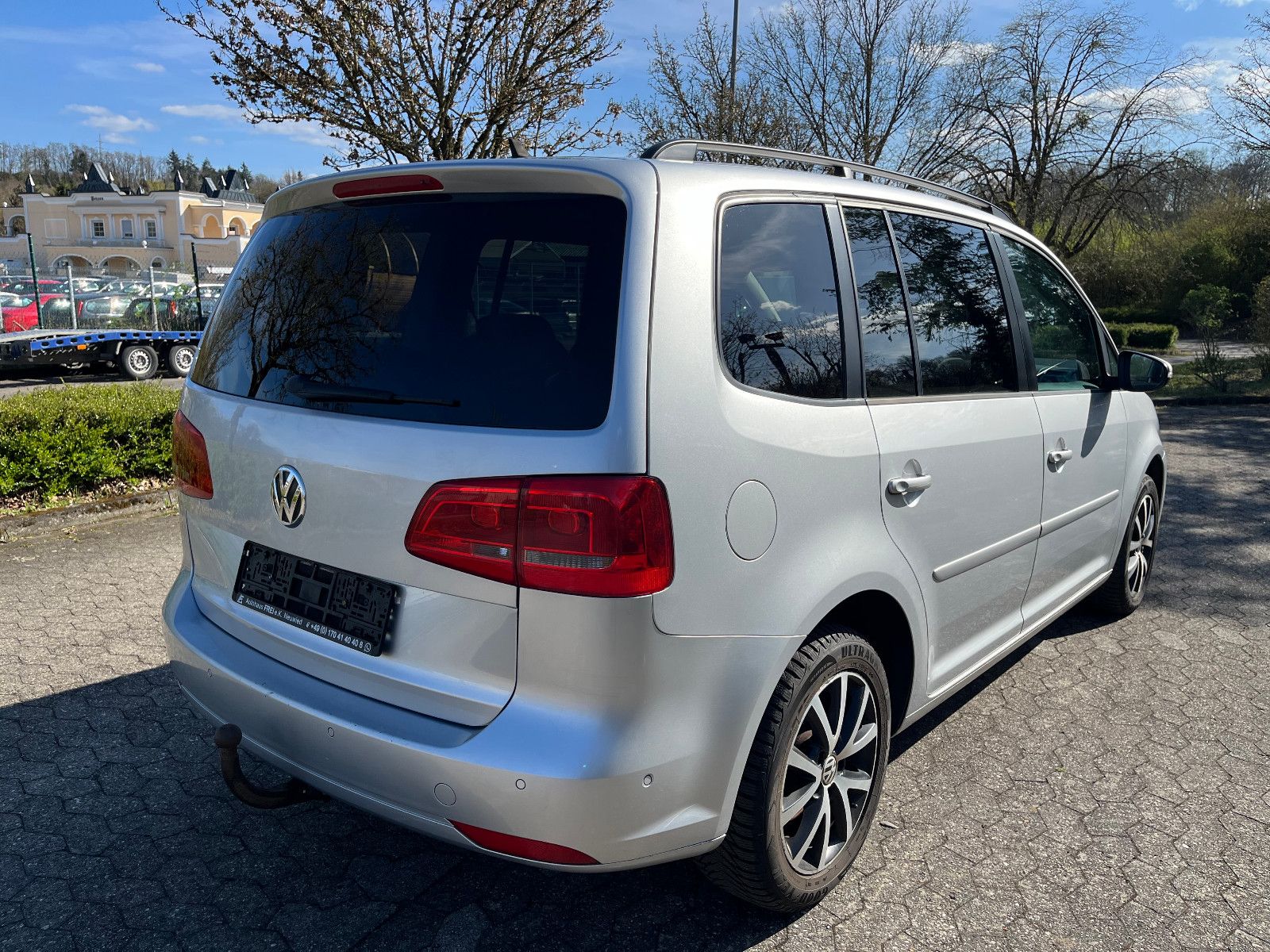 Volkswagen Touran 2.0 TDI Comfortline 7-Sitz/TÜV/ZAHNR.NEU!