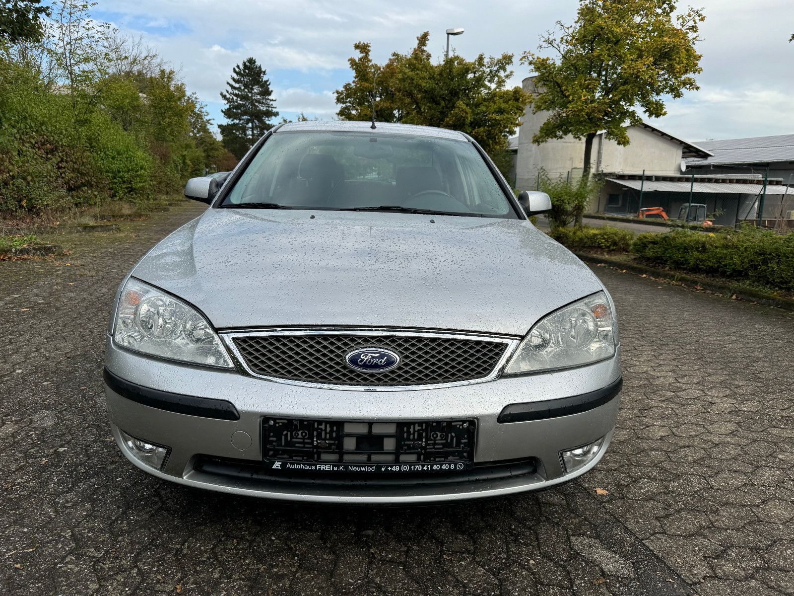 Ford Mondeo 1.8 Lim. Viva X TÜV NEU/GARANTIE/70TKM!