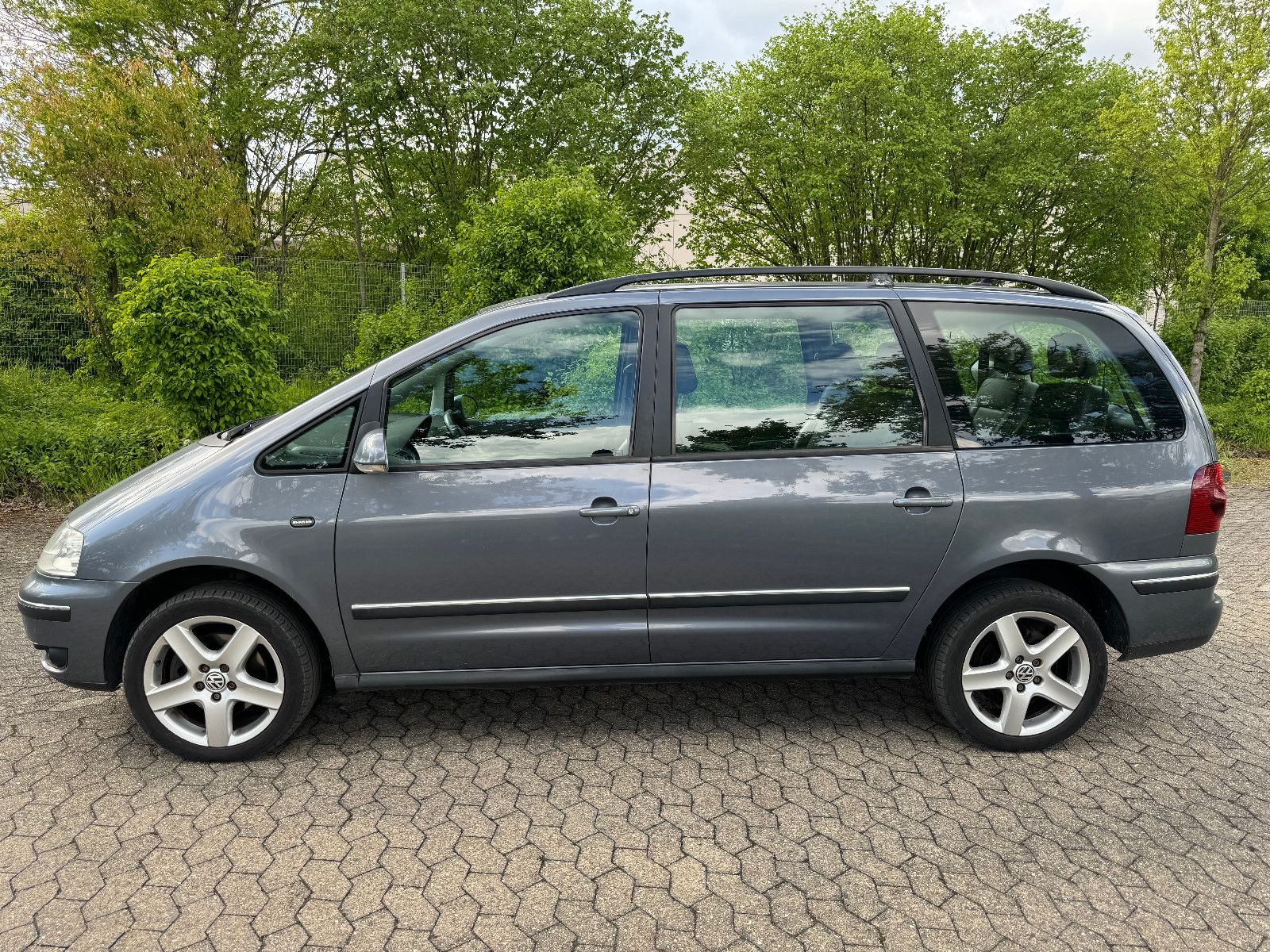 Volkswagen Sharan 1.9 TDI Highline TÜV NEU/ZAHNR.NEU/GARANT